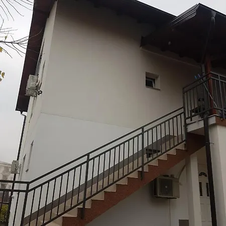 Apartment Kiwi In A Quite Area *