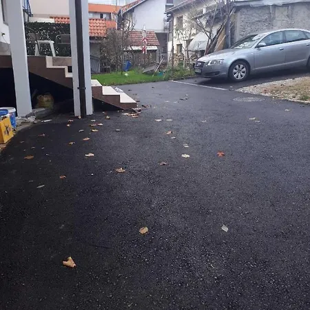 Kiwi In A Quite Area Διαμέρισμα *